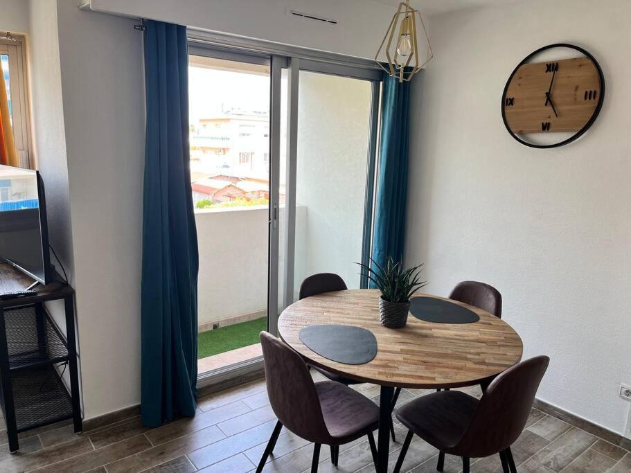 Grand Studio Proche Plage Антиб Экстерьер фото